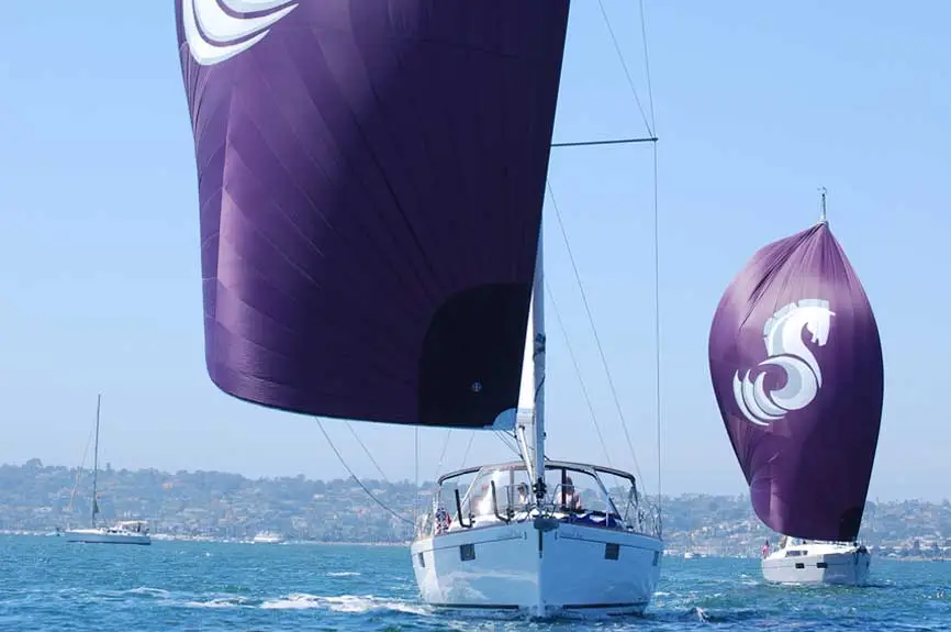 Ullman Sails velas de crucero spinnakers linea azul