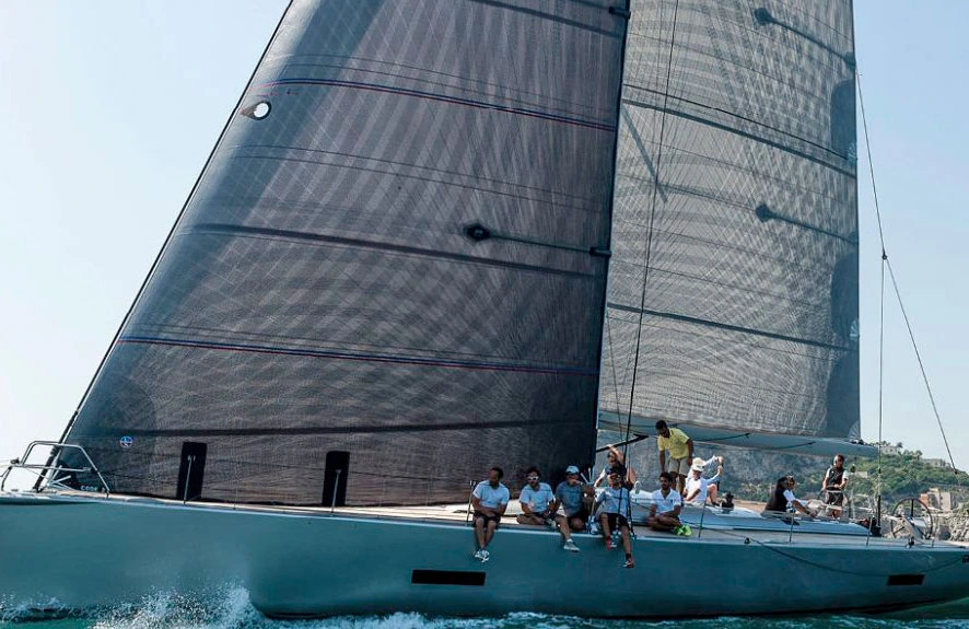 Velas de Ullman Sails serie super yate